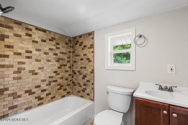 616 Riverside Drive, Bayville, NJ 08721