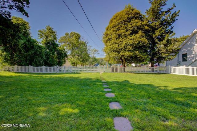 616 Riverside Drive, Bayville, NJ 08721