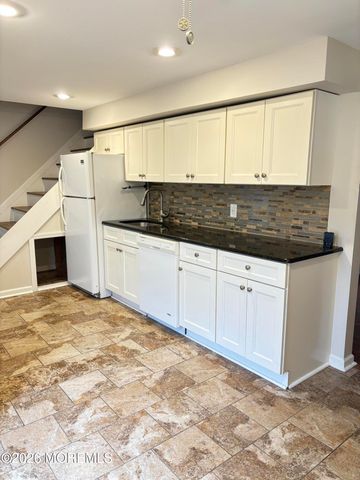 616 Riverside Drive, Bayville, NJ 08721