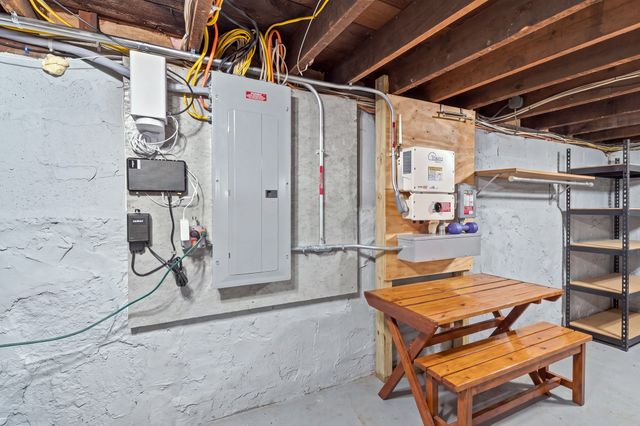 17 Bicknell Road, Weymouth, MA 02191