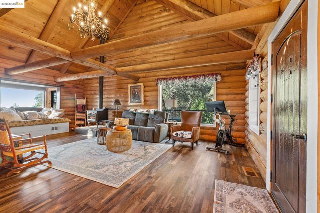 16144 Big Hill Road, Sonora, CA 95370