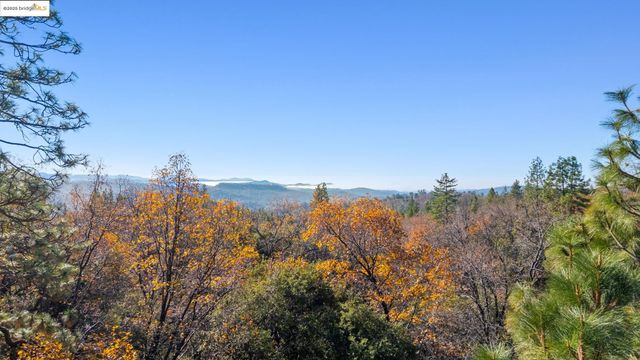 16144 Big Hill Road, Sonora, CA 95370