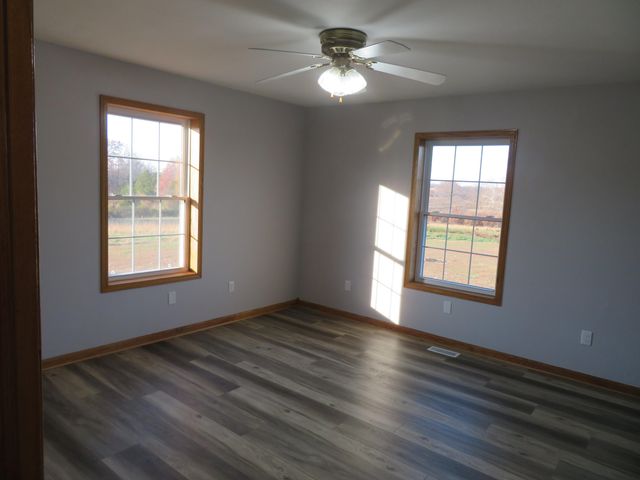 20899 E 32 Highway, Stockton, MO 65785