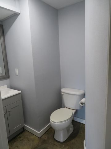 20899 E 32 Highway, Stockton, MO 65785