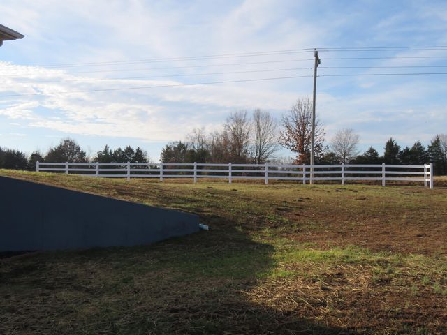 20899 E 32 Highway, Stockton, MO 65785