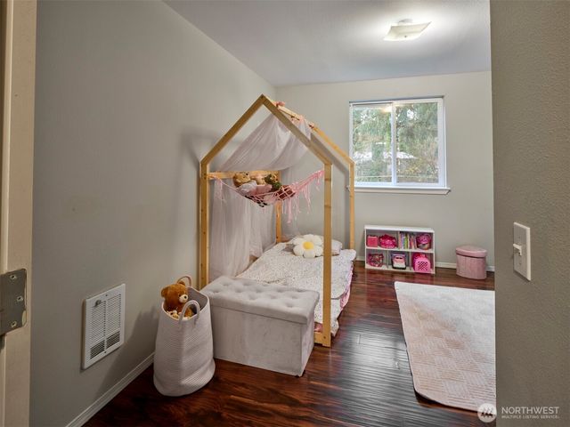 16935 Kalmia Court SE, Yelm, WA 98597