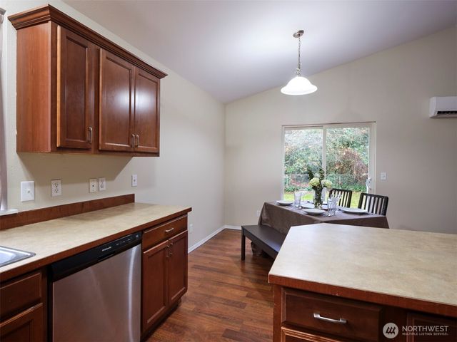 16935 Kalmia Court SE, Yelm, WA 98597