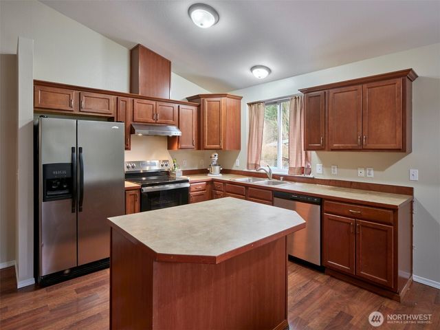 16935 Kalmia Court SE, Yelm, WA 98597