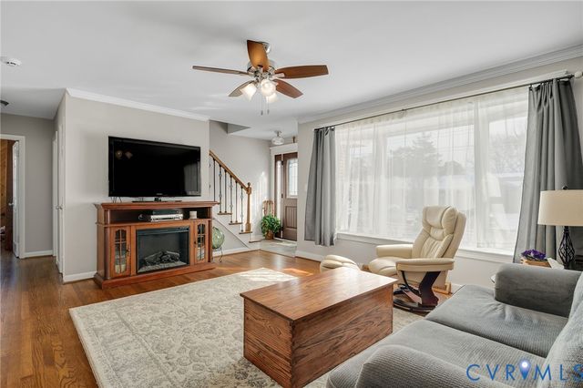 904 Lakewood Dr, Colonial Heights, VA 23834