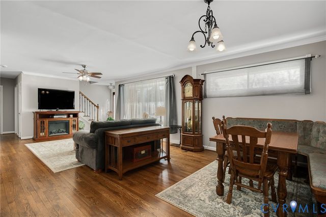 904 Lakewood Dr, Colonial Heights, VA 23834