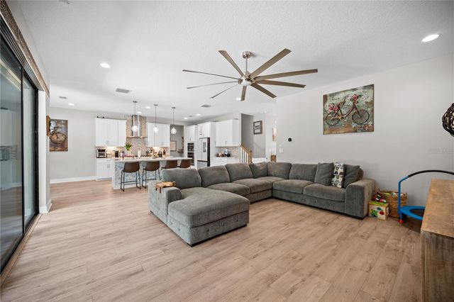 14734 HORSE TROT ROAD, Lithia, FL 33547