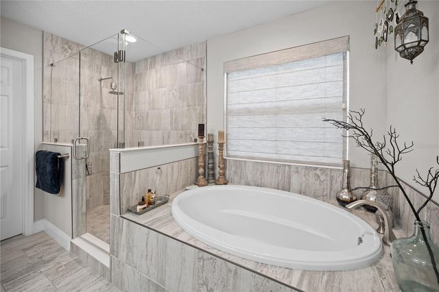 14734 HORSE TROT ROAD, Lithia, FL 33547