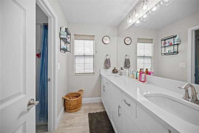 14734 HORSE TROT ROAD, Lithia, FL 33547