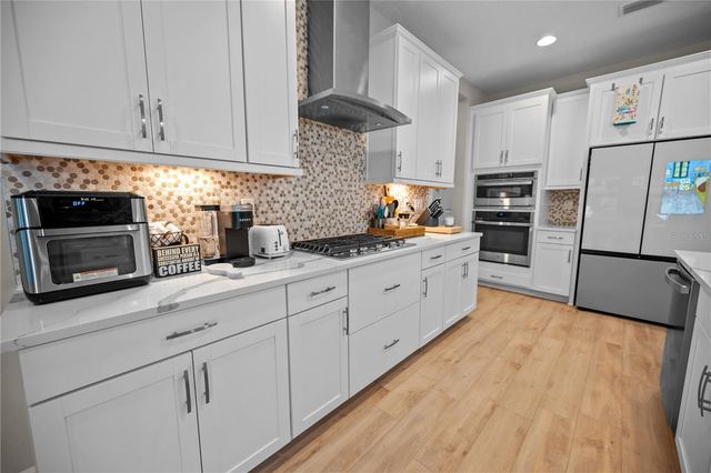 14734 HORSE TROT ROAD, Lithia, FL 33547