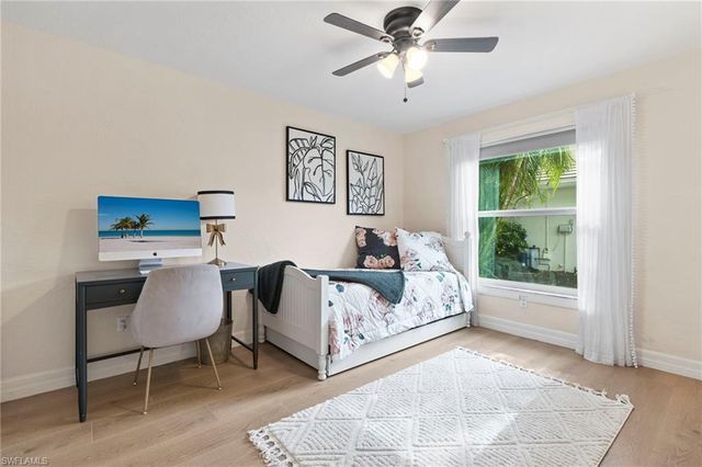 765 High Pines DR, Naples, FL 34103