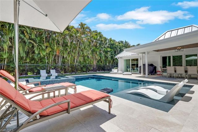 765 High Pines DR, Naples, FL 34103