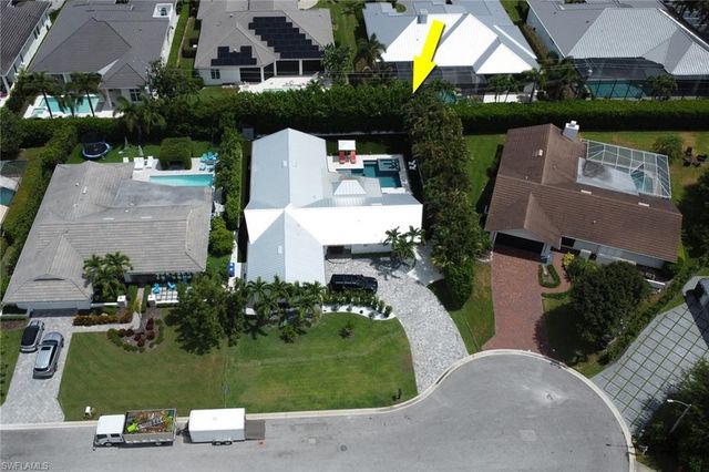 765 High Pines DR, Naples, FL 34103