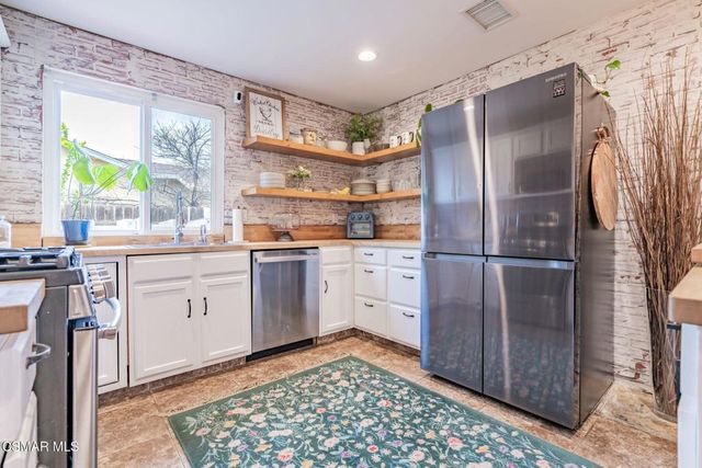 1161 Cavalier Avenue, Simi Valley, CA 93065