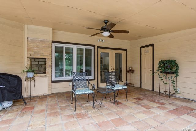 100 GLENTOWER DR, Castle Hills, TX 78213