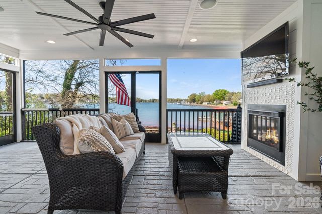 182 Malibu Road, Mooresville, NC 28117