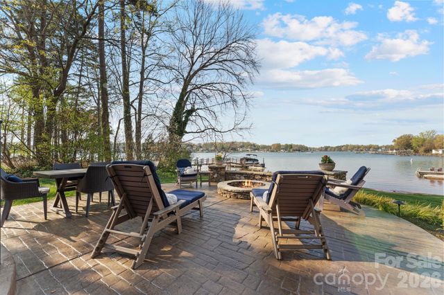 182 Malibu Road, Mooresville, NC 28117