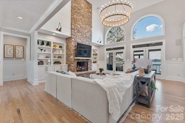 182 Malibu Road, Mooresville, NC 28117