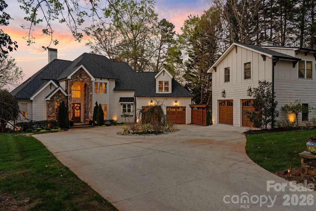182 Malibu Road, Mooresville, NC 28117