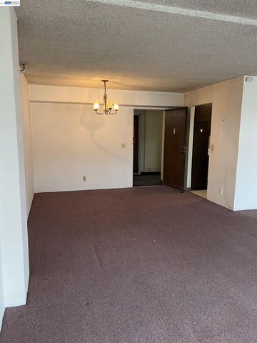 801 Franklin St 707, Oakland, CA 94607