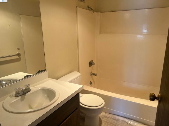 801 Franklin St 707, Oakland, CA 94607