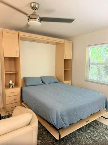 2060 NE 1ST Street 9, Deerfield Beach, FL 33441