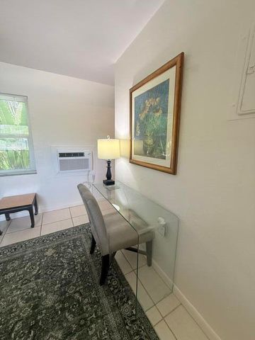 2060 NE 1ST Street 9, Deerfield Beach, FL 33441