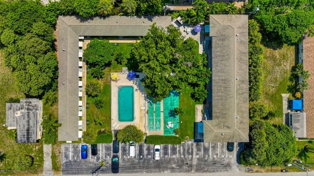 2060 NE 1ST Street 9, Deerfield Beach, FL 33441