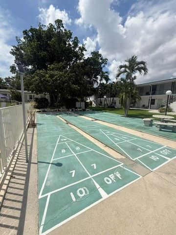 2060 NE 1ST Street 9, Deerfield Beach, FL 33441