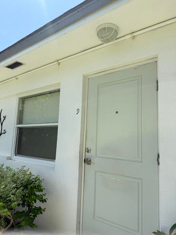 2060 NE 1ST Street 9, Deerfield Beach, FL 33441