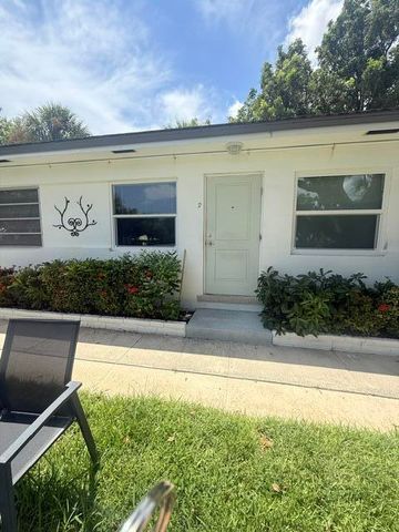2060 NE 1ST Street 9, Deerfield Beach, FL 33441
