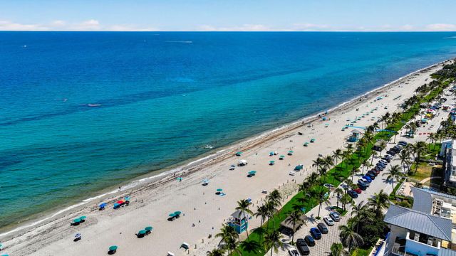 2060 NE 1ST Street 9, Deerfield Beach, FL 33441