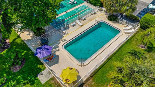 2060 NE 1ST Street 9, Deerfield Beach, FL 33441
