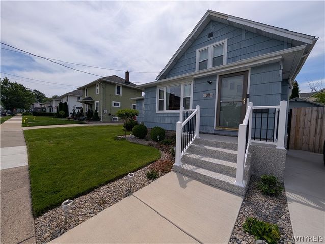 88 Highland Avenue, Tonawanda, NY 14150