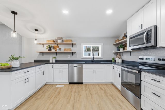 350 S Broadway Street, Atlanta, IN 46031