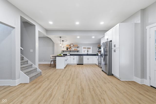 350 S Broadway Street, Atlanta, IN 46031