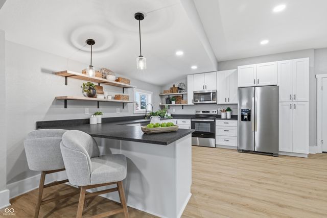 350 S Broadway Street, Atlanta, IN 46031