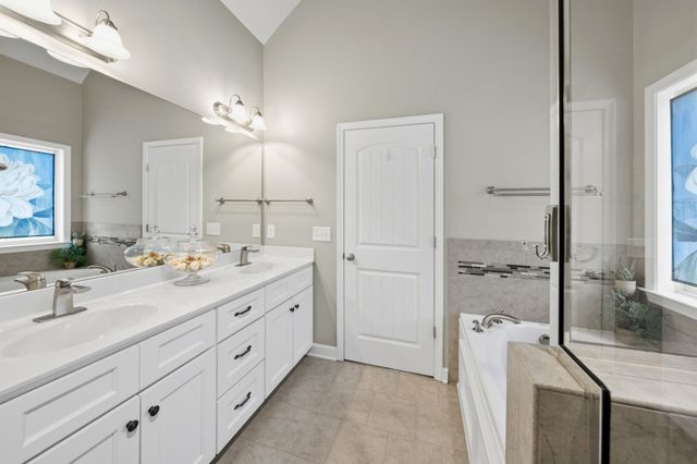 3039 Cross Gate Ln, Columbia, TN 38401