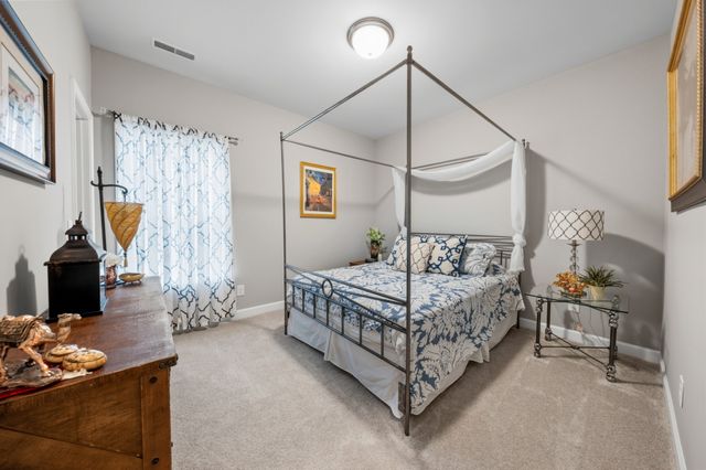 3039 Cross Gate Ln, Columbia, TN 38401