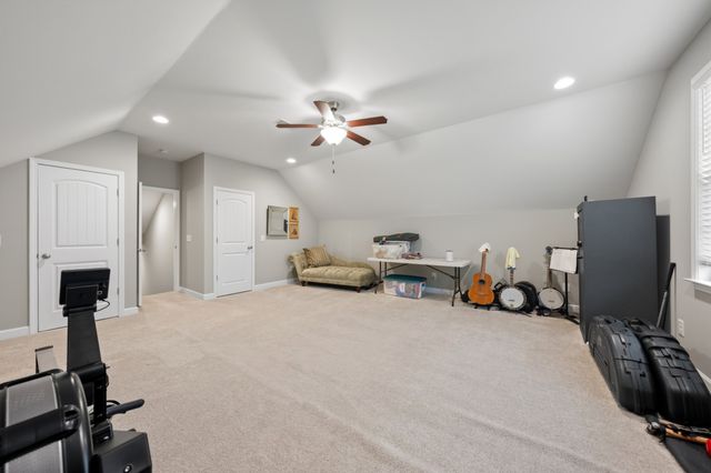 3039 Cross Gate Ln, Columbia, TN 38401