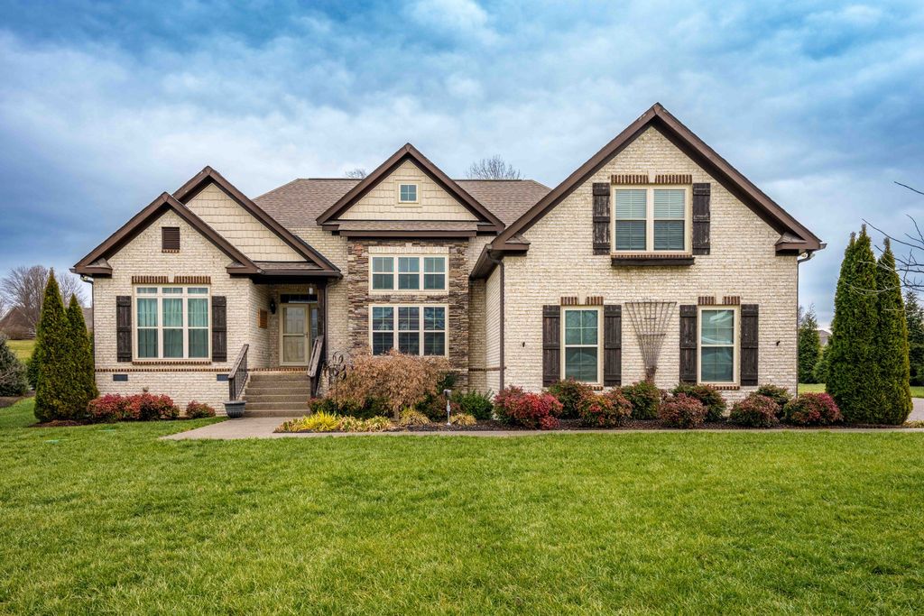 3039 Cross Gate Ln, Columbia, TN 38401