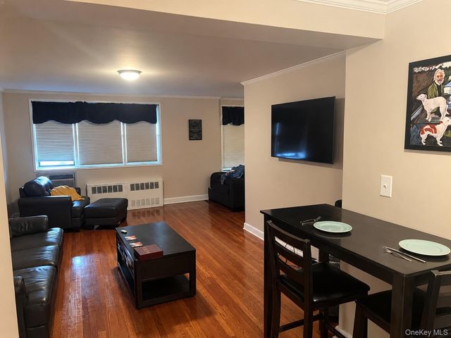 84-20 153rd Avenue 6F, Howard Beach, NY 11414