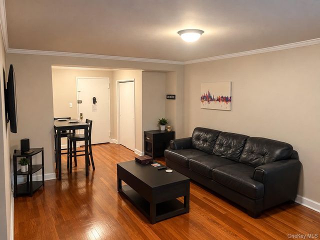 84-20 153rd Avenue 6F, Howard Beach, NY 11414