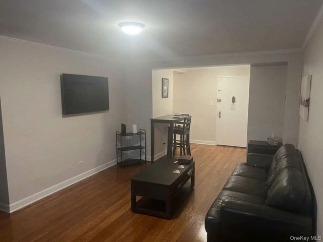84-20 153rd Avenue 6F, Howard Beach, NY 11414