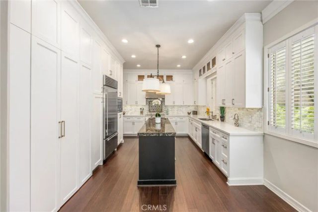 4412 Signature Dr, Corona, CA 92883
