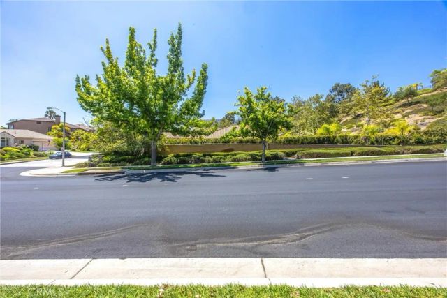4412 Signature Dr, Corona, CA 92883